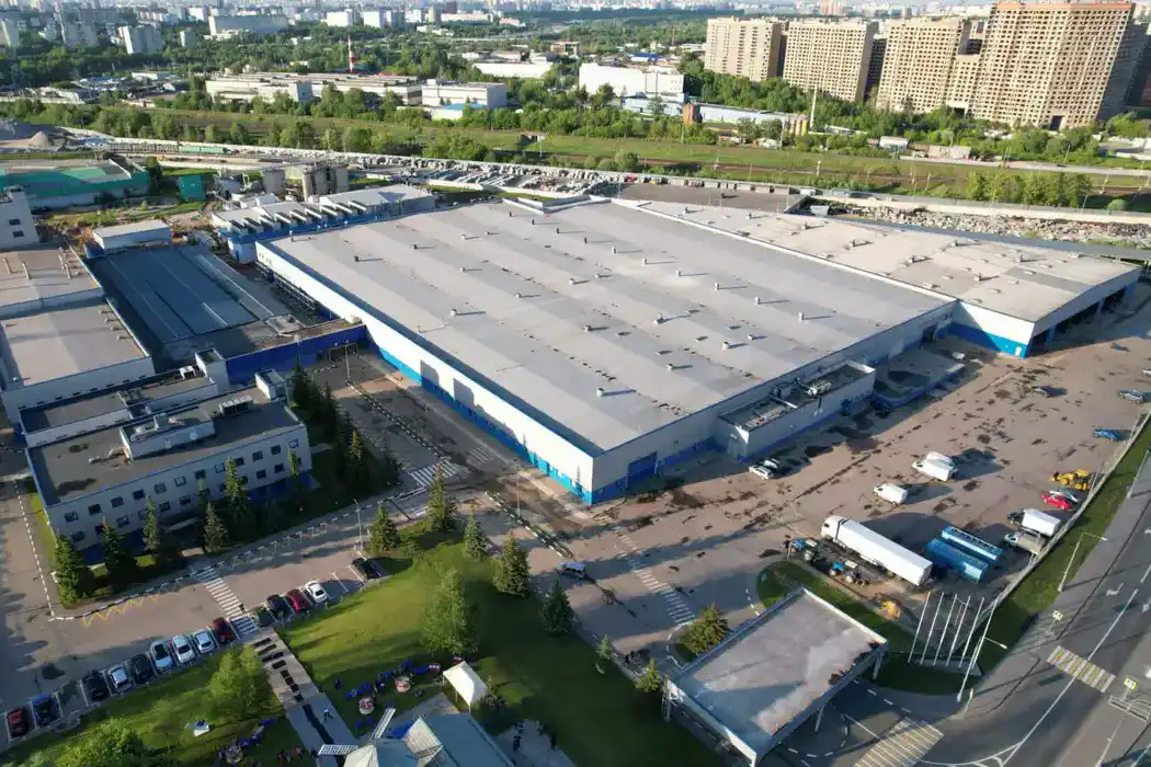 Размещаем серверы<br> в надежных дата-центрах Москвы