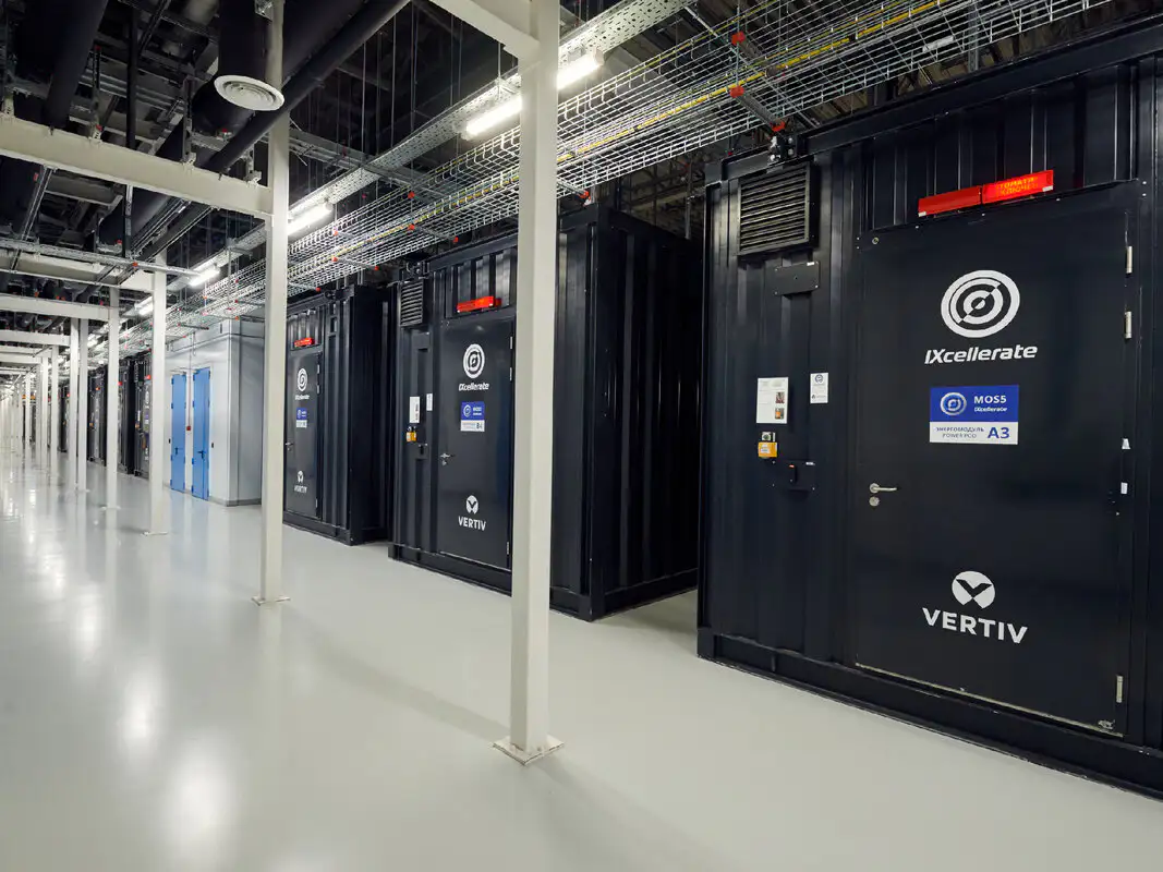 Группа центров обработки данных IXcellerate South