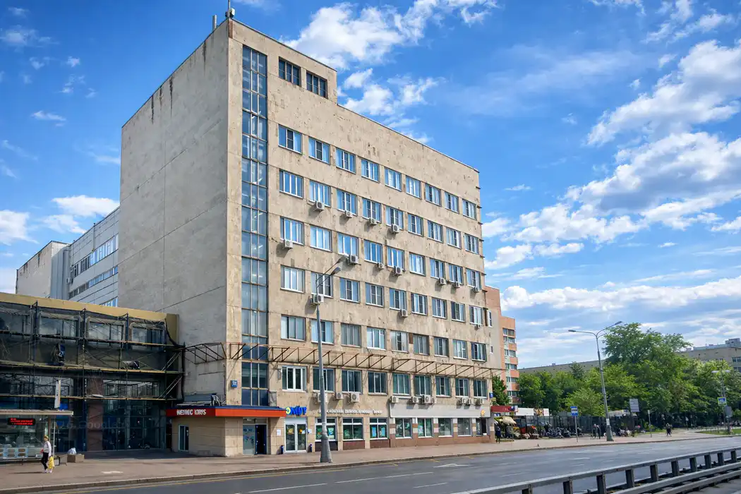 Размещаем серверы<br> в надежных дата-центрах Москвы
